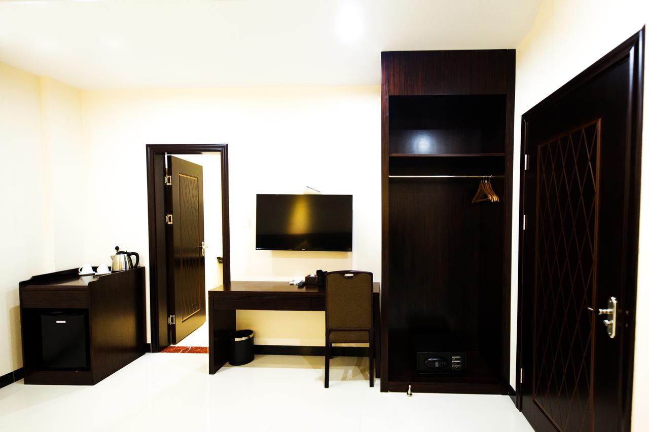 Jing Pin Hotel Koror Exterior foto